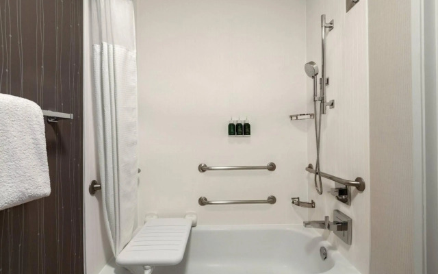 Courtyard by Marriott Salinas Monterey