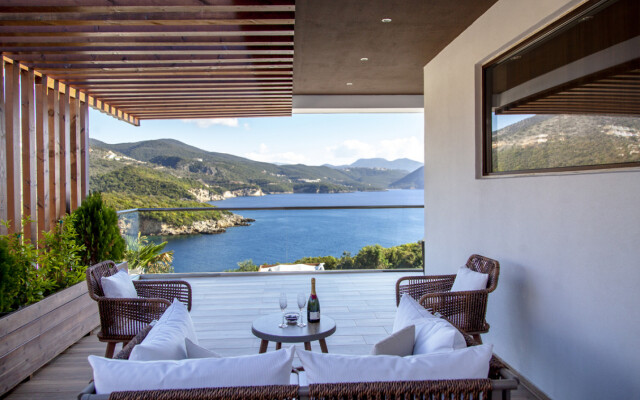 Zavia Pente in Syvota