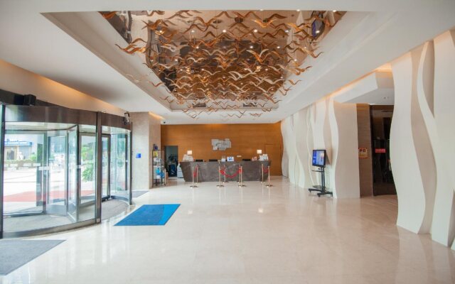 Holiday Inn Express Chongqing Guanyinqiao by IHG