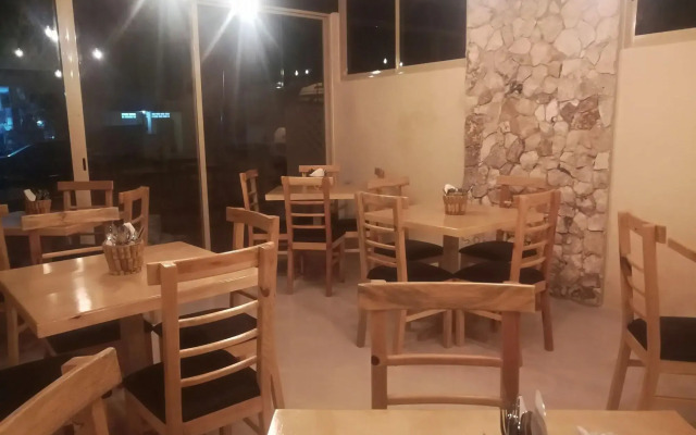 Hotel Virreyes
