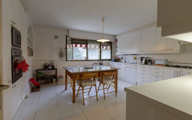 Cool apartment in Puerta del Hierro