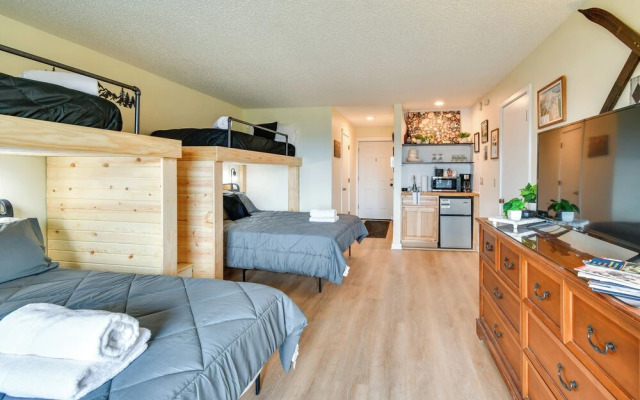 Bellaire Vacation Rental - Ski Shuttle Access!