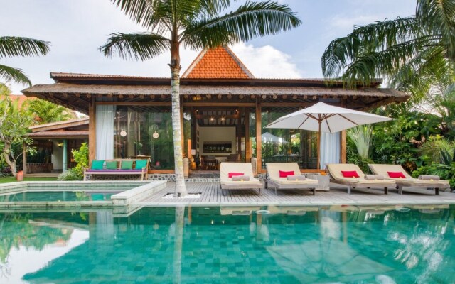 Villa Desa Roro Dua by Villa Finder