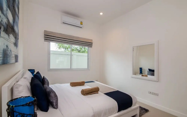 Hua Hin Pool Villa with 4 Bedrooms L50