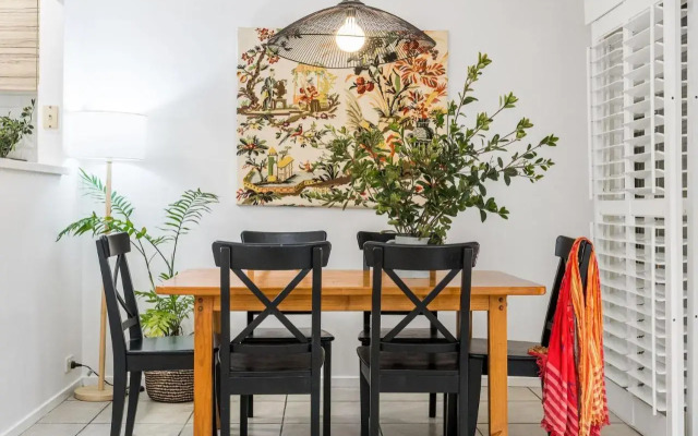 EAST COAST ESCAPES Calinda Sol 6