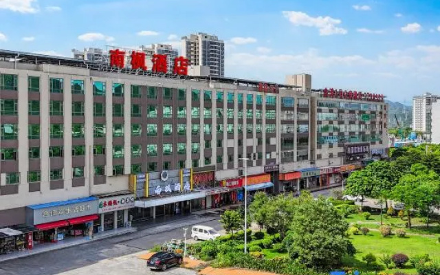 NanFeng Hotel – Outside – Zhuhai