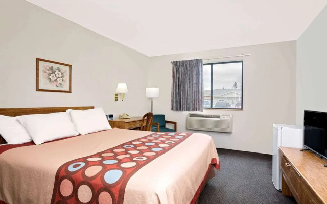 Super 8 Long Prairie