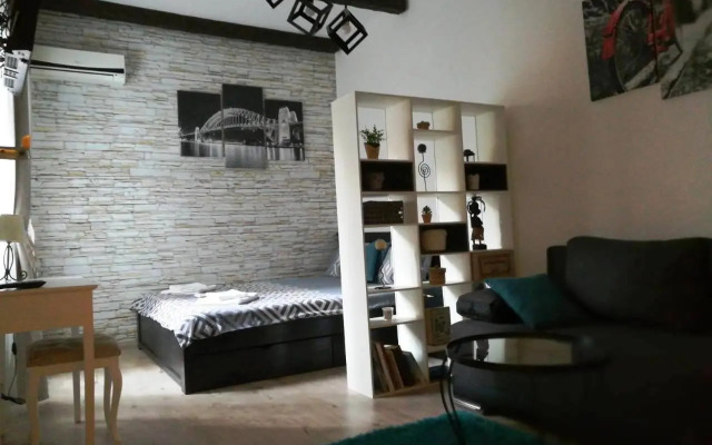 Sara-mala Apartments