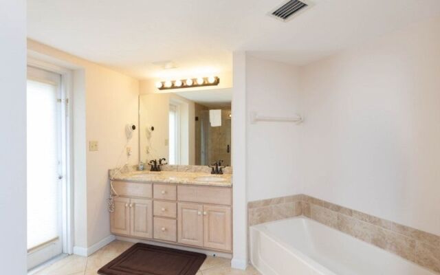 Santa Maria Harbour Resort 417