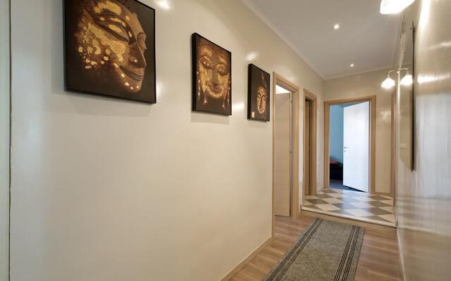Home 16 Relais