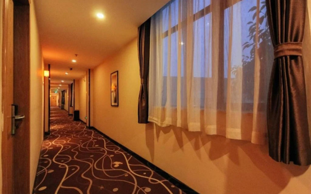 7 Days Premium Zhengzhou Songshan Road Rose Park Subway Station Branch
