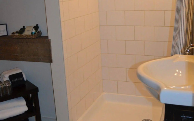 The Inn at Weathersfield