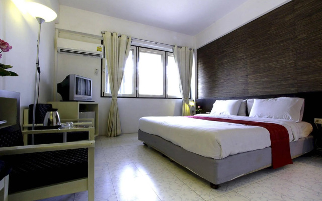 The Ratchathani Hotel