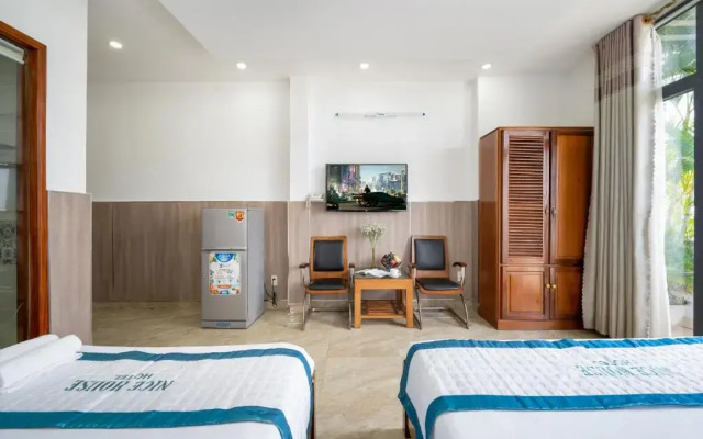 Nice House Hotel - Near My Khe Beach