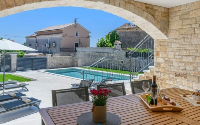 Grande Comfortable Holiday Residence