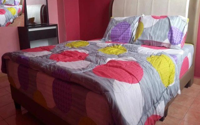 Roemahkoe Holiday House