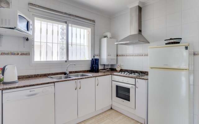 Fabulous Holiday Home in Calpe With Swimming Pool