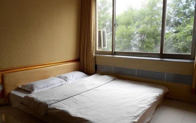 Red Star Business Hotel