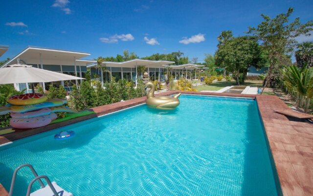 Bluemoon Riverside Resort