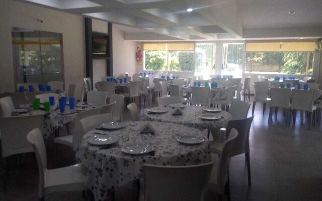 Village Park Hotel