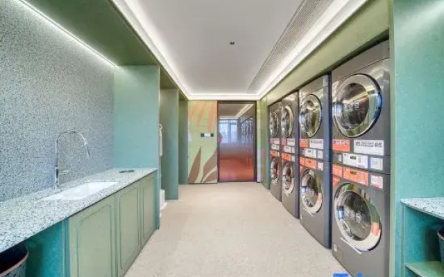 Orange Hotel (Jiashan development area store)