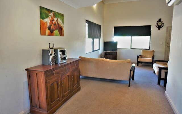 Ningaloo Breeze Villa 5