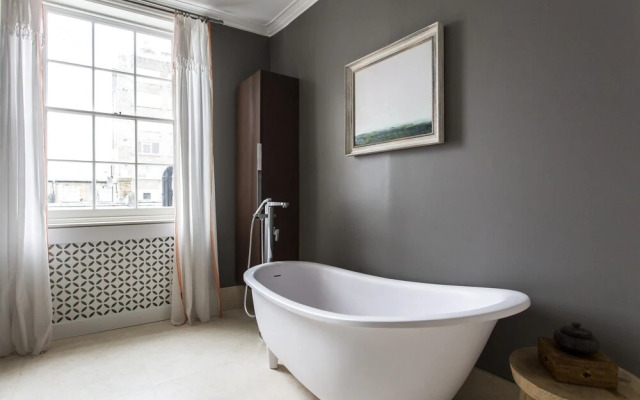 Albion Street by Onefinestay