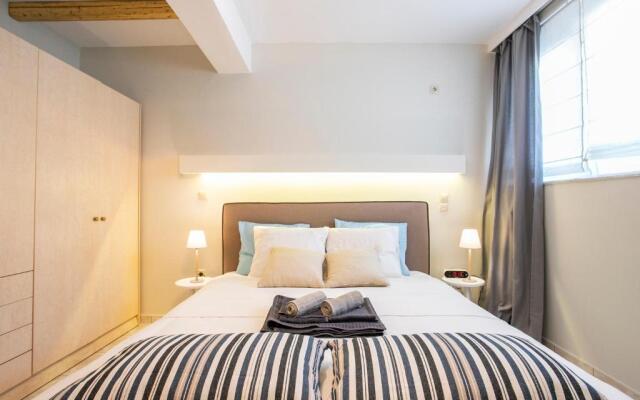 Anavyssos 1 bedrm 4 prs flat 5min walk from Beach