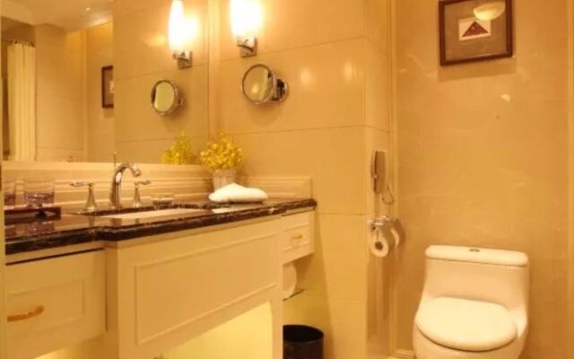 Kunming Green Lake Hotel