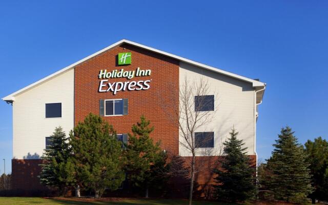 Holiday Inn Express Chicago NW - Vernon Hills, an IHG Hotel