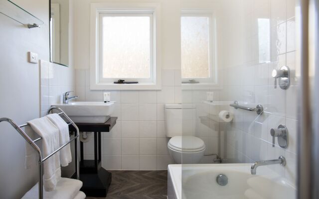 Lake Daylesford Apartments 5