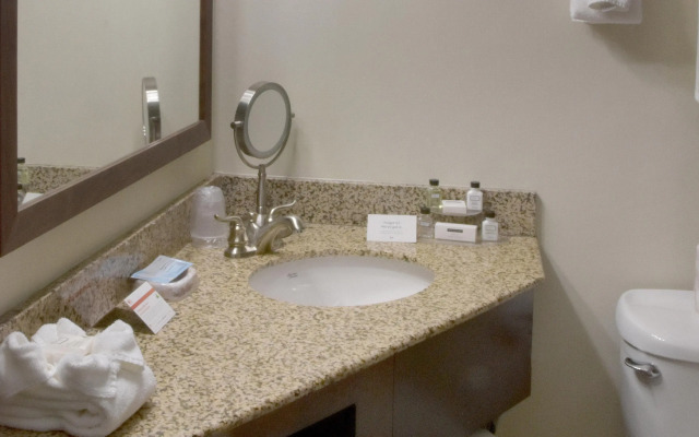 Crowne Plaza Cleveland Airport by IHG