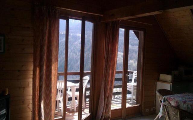 Grand Chalet 15 personnes. Vue exceptionnelle . Plein sud