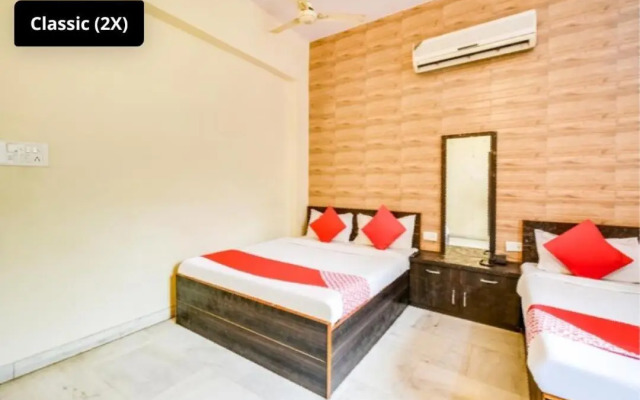 OYO 72203 Hotel Shrinath