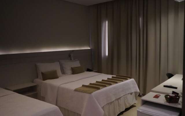 Pak Suítes Hotel