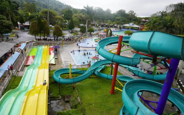 Mifan Water Park & Resort