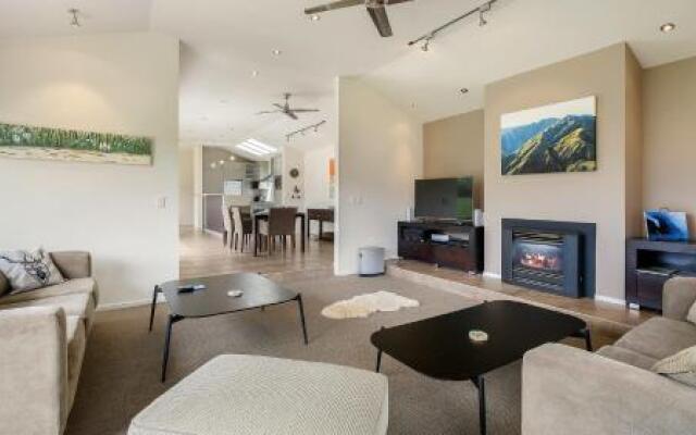 Amberley Retreat
