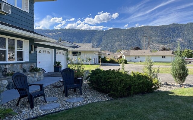 Sunny Shuswap B&B