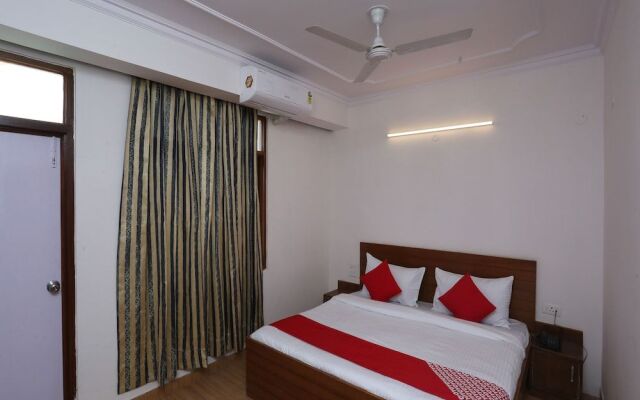 Oyo Flagship 23607 Kailash Residency