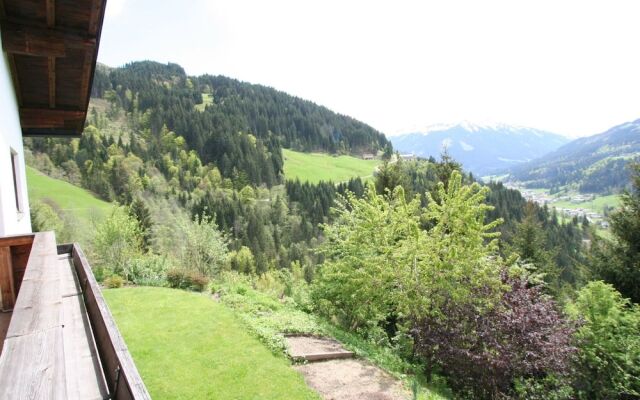Comfortable Apartment in Hopfgarten im Brixental With Garden