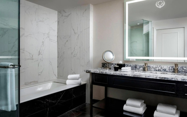 The Gwen, a Luxury Collection Hotel, Michigan Avenue Chicago