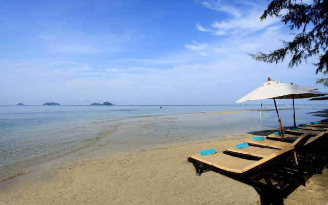 Centara Koh Chang Tropicana Resort
