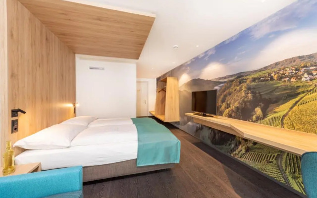 Hotel Sleep & Stay