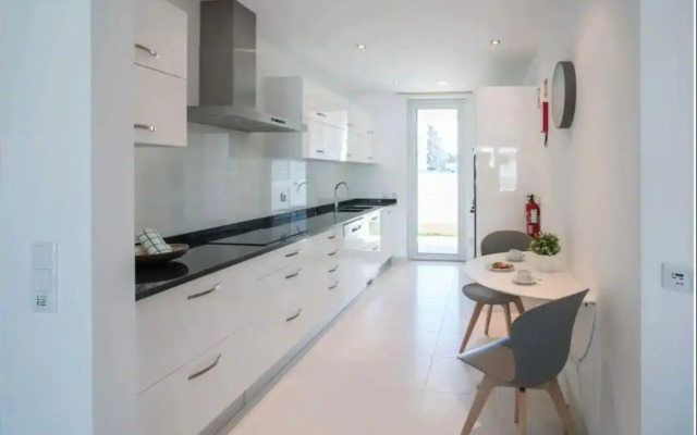 Modern Ocean Front Apartment