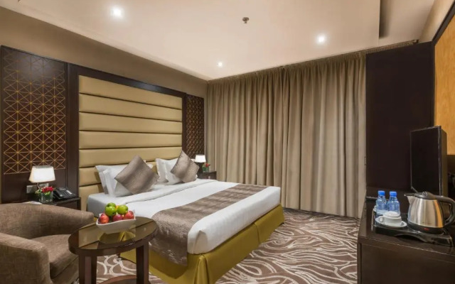Naviti Warwick Al Khobar