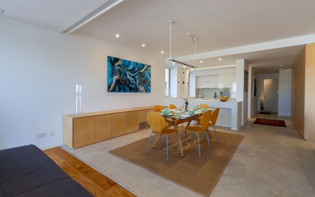 Modern-luxury in Tigne Point w Pool, Best Location
