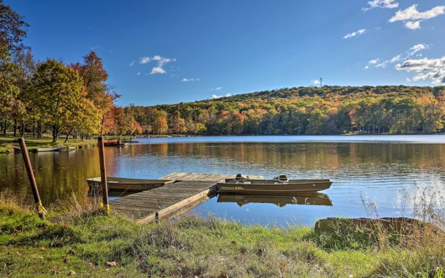 Pocono Log Cabin: Fireplace, Fire Pits & Amenities