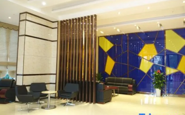 Wodun Platinum Hotel (Qinzhou East Railway Station Niannianfeng Plaza)