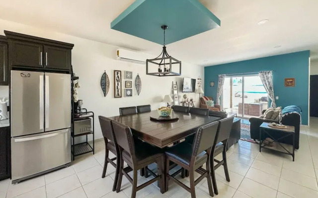 Modern 3BR Family Escape