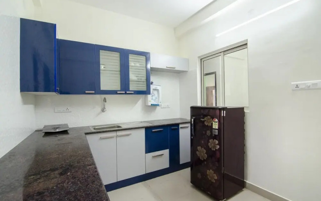 Six Gems by OYO Rooms